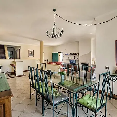 Almanda - Spacious Perfectly Located Between Marina And The Old Town Albufeira