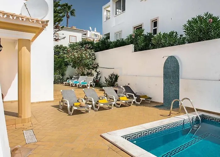 Dom wakacyjny Almanda - Spacious Perfectly Located Between Marina And The Old Town *