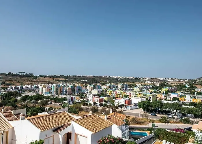 Almanda - Spacious Perfectly Located Between Marina And The Old Town Albufeira
