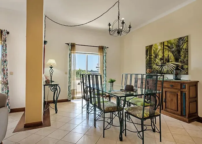 Almanda - Spacious Perfectly Located Between Marina And The Old Town