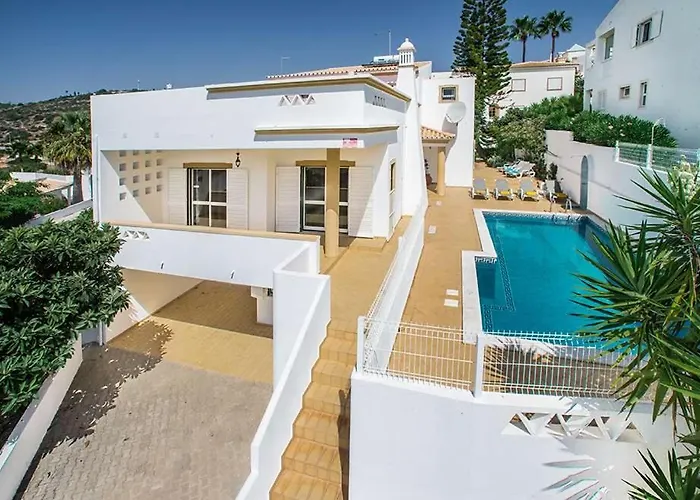 Almanda - Spacious Perfectly Located Between Marina And The Old Town Dom wakacyjny