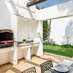 Almanda - Spacious Perfectly Located Between Marina And The Old Town アルブフェイラ
