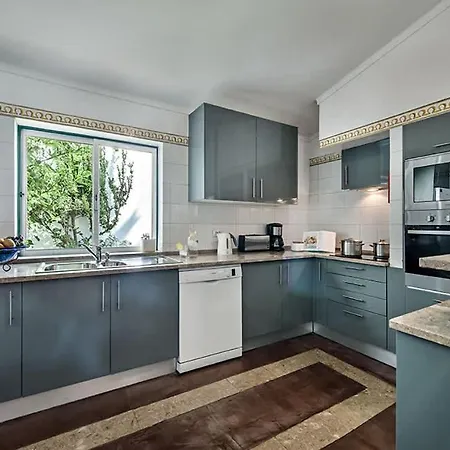 Сasa de vacaciones Almanda - Spacious Perfectly Located Between Marina And The Old Town *